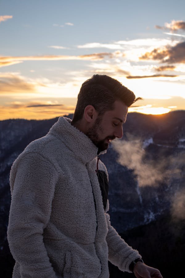 Vêtements mérinos : chaleur et légèreté pour vos aventures